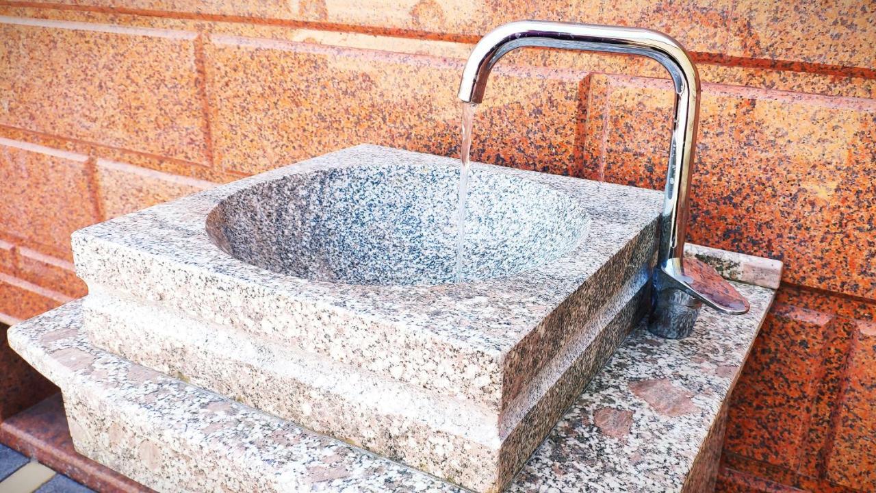 Hotel Buston Chkalovsk Kültér fotó