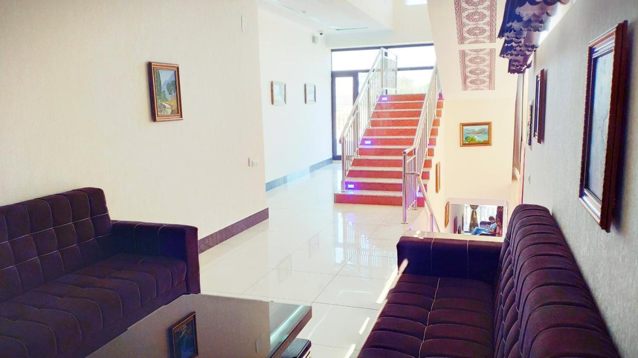 Hotel Buston Chkalovsk Kültér fotó